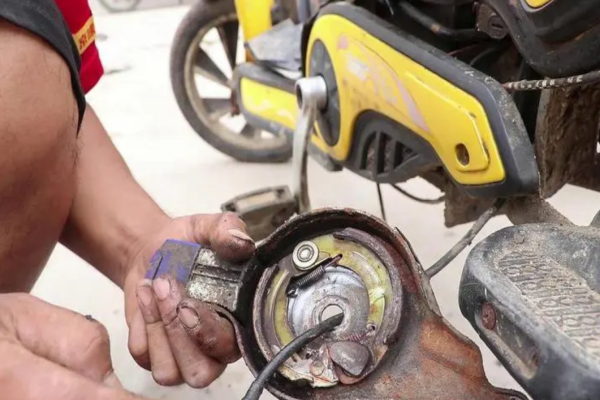 南岸区电动车刹车故障